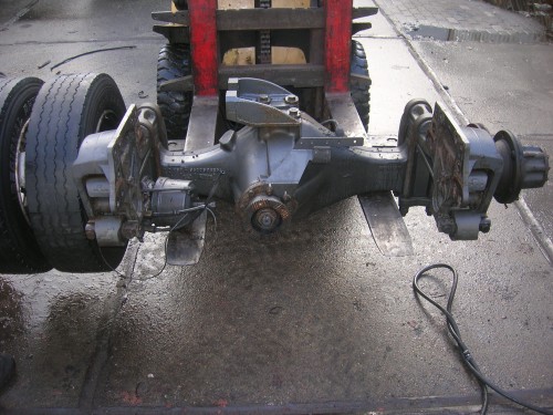 achteras renault midlum bouwjaar 2004 