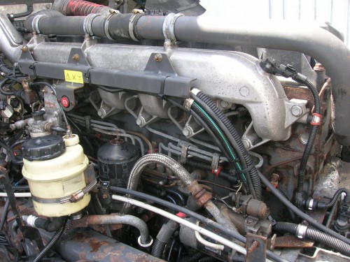 MOTOR PREMIUM 420 DCI EURO 2 BOUWJAAR 2001 ENGINE RENAULT 303 KW 412 PK 