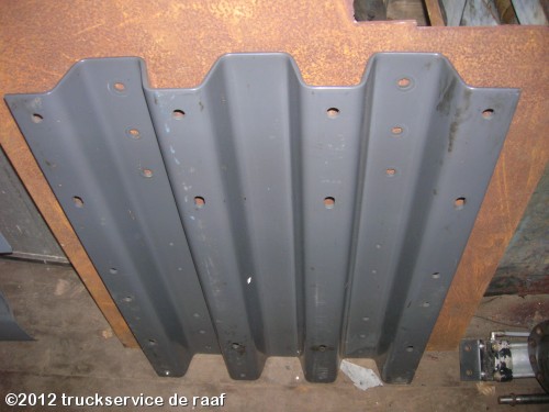 schotelplaat renault premium magnum 8 cm hoog 